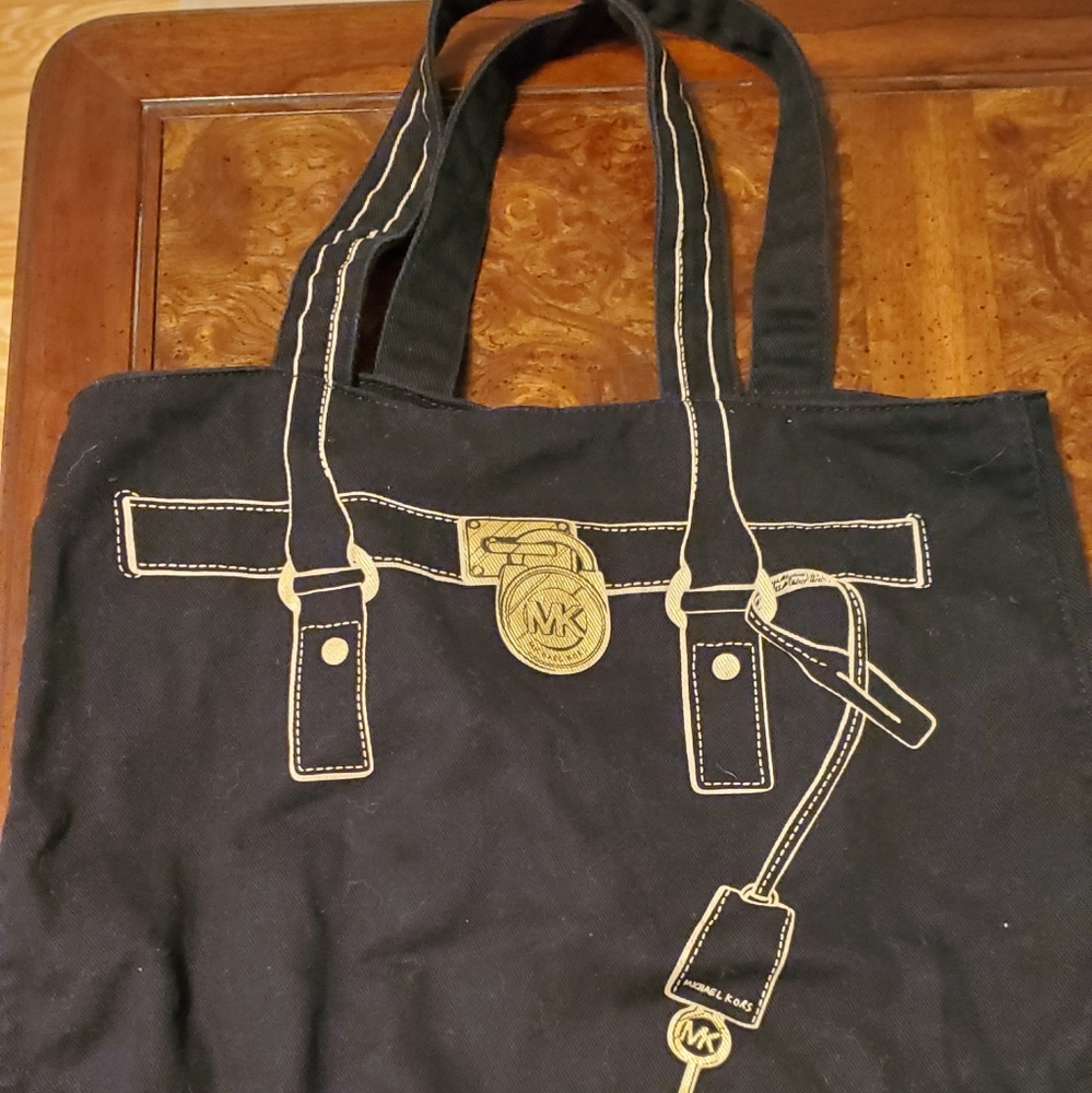 Michael Kors style tote